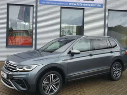 Platinum grey metallic Gebraucht 2023 VW Tiguan Allspace Elegance SUV | 48.750 € (Teuer)