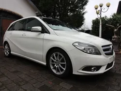 Weiß Gebraucht 2013 Mercedes B180 Sport Van / Kleinbus | 8.800 € (Fairer Preis)