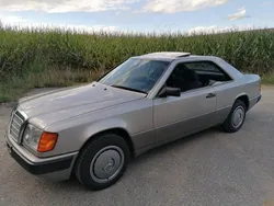 Beige Gebraucht 1987 Mercedes 230 Coupé | 7.900 €