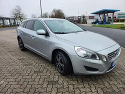 Grau Gebraucht 2012 Volvo V60 Ocean Race Kombi | 6.150 €