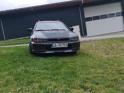 Violet Gebraucht 1998 Mitsubishi Galant Edition Kombi | 2.000 €