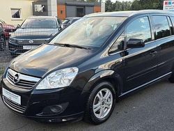 Schwarz Gebraucht 2011 Opel Zafira Innovation Van / Kleinbus | 5.999 € (Etwas zu teuer)