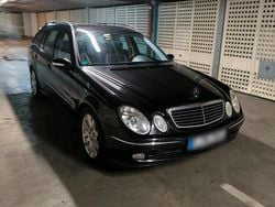 Schwarz Gebraucht 2005 Mercedes E350 Kombi | 2.800 € (Superpreis)