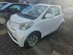 Weiß Gebraucht 2010 Toyota iQ Kleinwagen | 4.490 € (Fairer Preis)