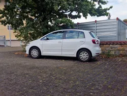 Weiß Gebraucht 2009 VW Golf Plus Cross Van / Kleinbus | 2.950 € (Fairer Preis)