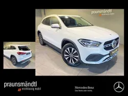 Weiß Gebraucht 2022 Mercedes GLA250 Style SUV | 31.490 € (Superpreis)