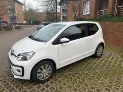 Weiß Gebraucht 2019 VW up! Kleinwagen | 7.490 € (Guter Preis)
