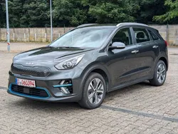 (agt) interstellar grau met. Gebraucht 2022 Kia e-Niro Vision SUV | 20.825 € (Fairer Preis)