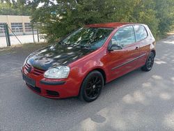 Rot Gebraucht 2004 VW Golf V Comfortline Kleinwagen | 2.499 € (Guter Preis)
