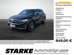 Schwarz (grenadillschwarz metallic) Gebraucht 2019 VW Touareg R-line SUV | 96.960 €