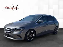 Mountain grau (metallic) Gebraucht 2020 Mercedes B220 Edition Van / Kleinbus | 25.750 € (Fairer Preis)