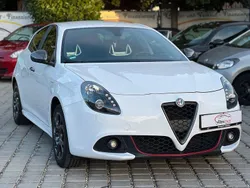 Weiß Gebraucht 2016 Alfa Romeo Giulietta Super Kleinwagen | 12.990 € (Etwas zu teuer)