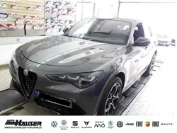 Grau Gebraucht 2023 Alfa Romeo Stelvio Premium SUV | 45.985 € (Teuer)