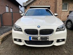 Weiß Gebraucht 2016 BMW 520 Shadowline Kombi | 12.500 € (Guter Preis)