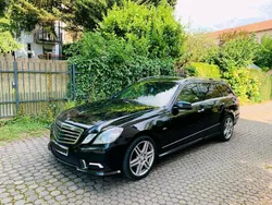 Schwarz Gebraucht 2010 Mercedes E350 Avantgarde Kombi | 8.900 € (Guter Preis)