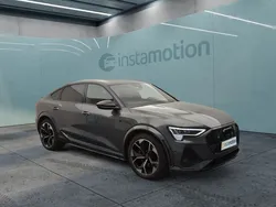Grau Gebraucht 2022 Audi e-tron SUV | 64.100 €