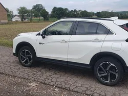 Weiß Gebraucht 2022 Mitsubishi Eclipse Cross Basis SUV | 20.450 € (Superpreis)