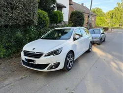 Weiß Gebraucht 2016 Peugeot 308 Kombi | 6.000 € (Fairer Preis)