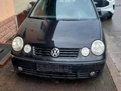 Schwarz Gebraucht 2004 VW Polo Limousine | 900 € (Fairer Preis)