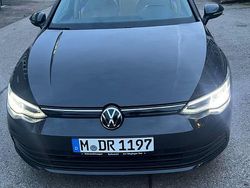 Grau Gebraucht 2022 VW Golf VIII Life Kombi | 17.500 € (Guter Preis)