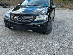 Schwarz Gebraucht 2007 Mercedes ML280 SUV | 7.400 €