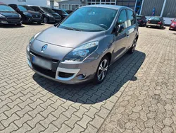 Grau Gebraucht 2011 Renault Scénic III Bose Edition Van / Kleinbus | 5.700 € (Guter Preis)