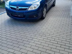 Schwarz Gebraucht 2006 Opel Vectra Edition+ Limousine | 2.100 € (Guter Preis)
