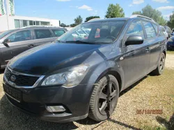 Grau Gebraucht 2010 Kia Ceed SUV | 2.850 € (Guter Preis)