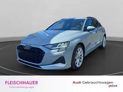 Grau Gebraucht 2024 Audi A3 Sportback Advanced Plus Limousine | 35.980 € (Guter Preis)