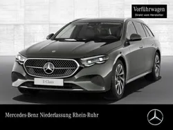 Grau Gebraucht 2024 Mercedes E300 Avantgarde Limousine | 47.890 € (Guter Preis)