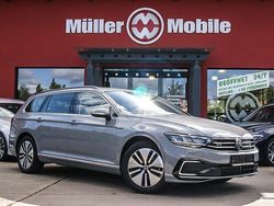 Mondsteingrau (metallic) Gebraucht 2022 VW Passat GTE Kombi | 28.900 € (Fairer Preis)