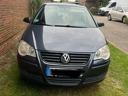 Grau Gebraucht 2008 VW Polo Limousine | 2.000 € (Fairer Preis)