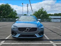 Grau Gebraucht 2018 Volvo V90 R-Design Kombi | 30.000 € (Teuer)