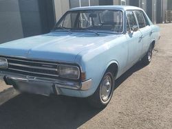 Blau Gebraucht 1971 Opel Rekord Limousine | 3.555 €