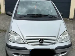 Silber Gebraucht 2002 Mercedes A140 Avantgarde Van / Kleinbus | 1.790 € (Teuer)