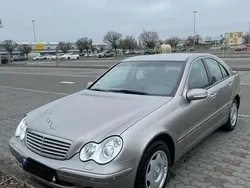 Grau Gebraucht 2003 Mercedes C180 Limousine | 4.400 € (Teuer)