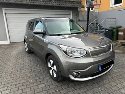 Gebraucht 2017 Kia Soul EV Play SUV | 12.950 € (Etwas zu teuer)