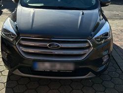 Grau Gebraucht 2018 Ford Kuga SUV | 17.500 € (Fairer Preis)