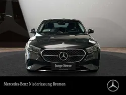 Grau Gebraucht 2024 Mercedes E200 Avantgarde Limousine | 50.980 € (Teuer)