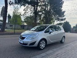 Silbermet Gebraucht 2011 Opel Meriva Selection Van / Kleinbus | 6.499 € (Fairer Preis)
