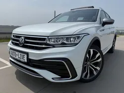 Oryxweiß perlmutteffekt Gebraucht 2023 VW Tiguan Allspace R-line SUV | 43.990 € (Fairer Preis)