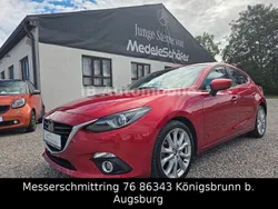 Rot Gebraucht 2014 Mazda 3 Sports-Line Limousine | 12.950 € (Fairer Preis)