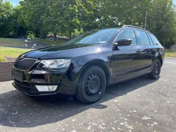 Schwarz Gebraucht 2015 Skoda Octavia Style Kombi | 7.950 € (Guter Preis)