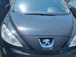 Schwarz Gebraucht 2010 Peugeot 308 Limousine | 1.550 € (Superpreis)