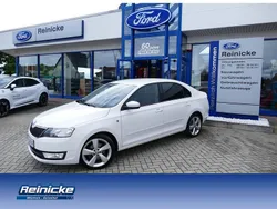Weiß Gebraucht 2013 Skoda Rapid Elegance Limousine | 7.400 € (Fairer Preis)