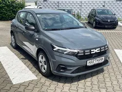 Schiefergrau Neu 2025 Dacia Sandero Essentiel Kleinwagen | 16.030 € (Guter Preis)