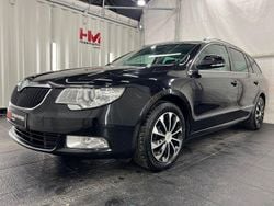 Schwarz Gebraucht 2012 Skoda Superb Family Kombi | 5.990 € (Guter Preis)