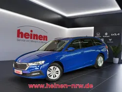 Blau Gebraucht 2022 Skoda Octavia Ambition Kombi | 23.899 € (Guter Preis)