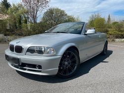 Silber Gebraucht 2001 BMW 320 Cabriolet Sport Line Cabrio | 8.799 € (Fairer Preis)
