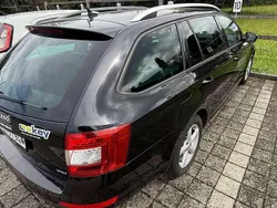 Schwarz Gebraucht 2016 Skoda Octavia Kombi | 8.800 € (Guter Preis)